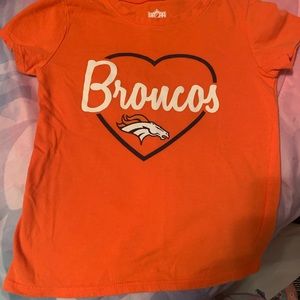 NFL Broncos 🏈 💙 Tee size 5t